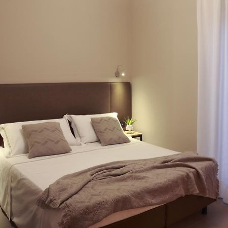 Hotel Aloisi Lecce Exterior photo